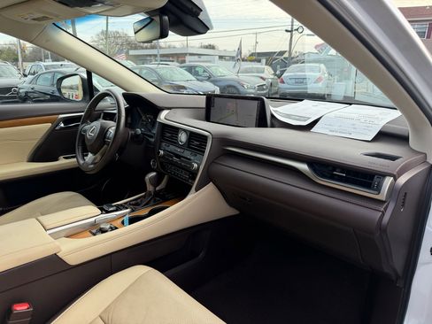 Used 2018 Lexus RX 450h AWD image 23