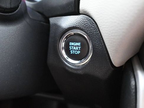 Used 2021 Toyota RAV4 XLE Premium FWD image 24