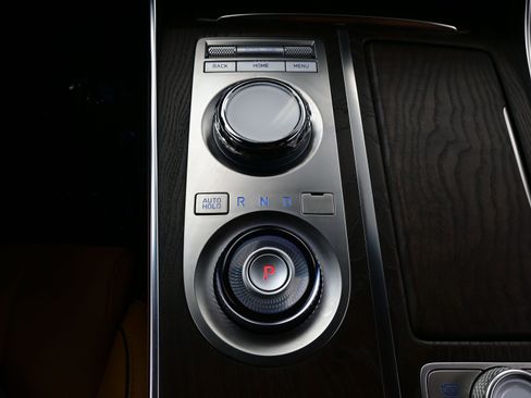 Certified 2024 Genesis GV80 2.5T w/ Prestige Package image 21