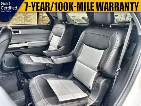 Used 2023 Ford Explorer XLT w/ Equipment Group 202A RWD image 31