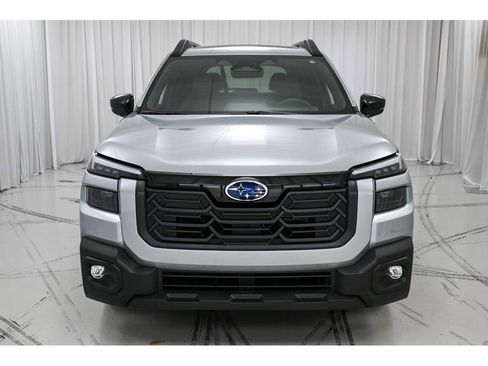 New 2026 Subaru Outback Limited image 3