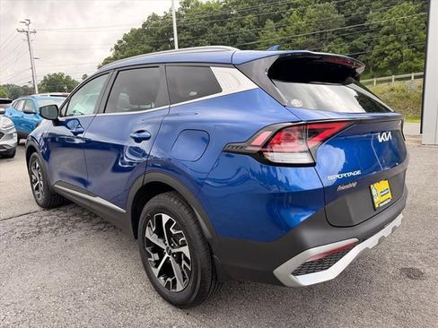 Used 2024 Kia Sportage EX AWD/4WD image 5