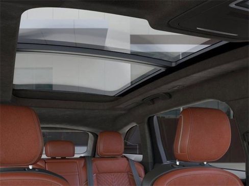 New 2024 Lincoln Nautilus Black Label w/ Jet Appearance Package (87T) image 42