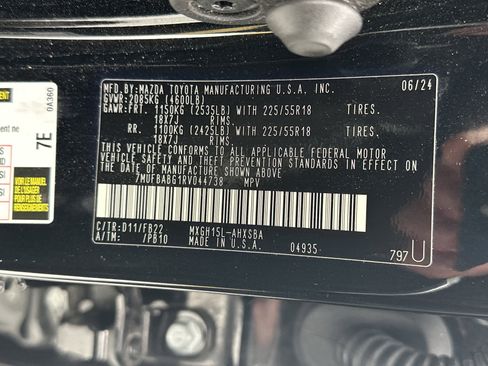 Certified 2024 Toyota Corolla Cross SE image 35