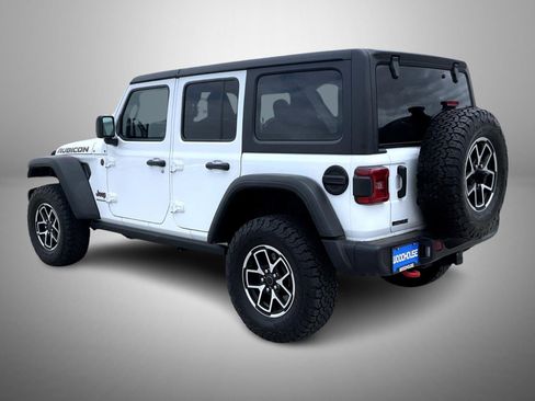 Used 2025 Jeep Wrangler Unlimited Rubicon AWD/4WD image 7