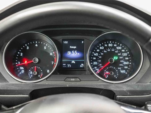 Used 2020 Volkswagen Tiguan SE image 24