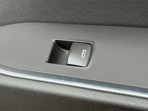 Used 2023 GMC Sierra 1500 SLT w/ SLT Premium Plus Package image 22