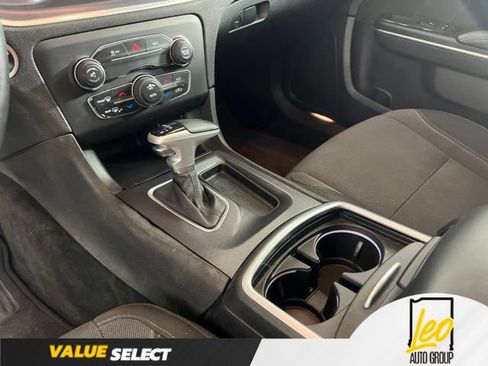 Used 2015 Dodge Charger SXT AWD/4WD image 23