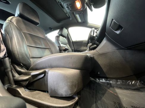 Used 2017 Chevrolet Cruze Premier image 30