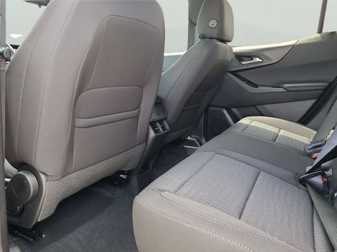 New 2027 Chevrolet Equinox LT FWD image 10