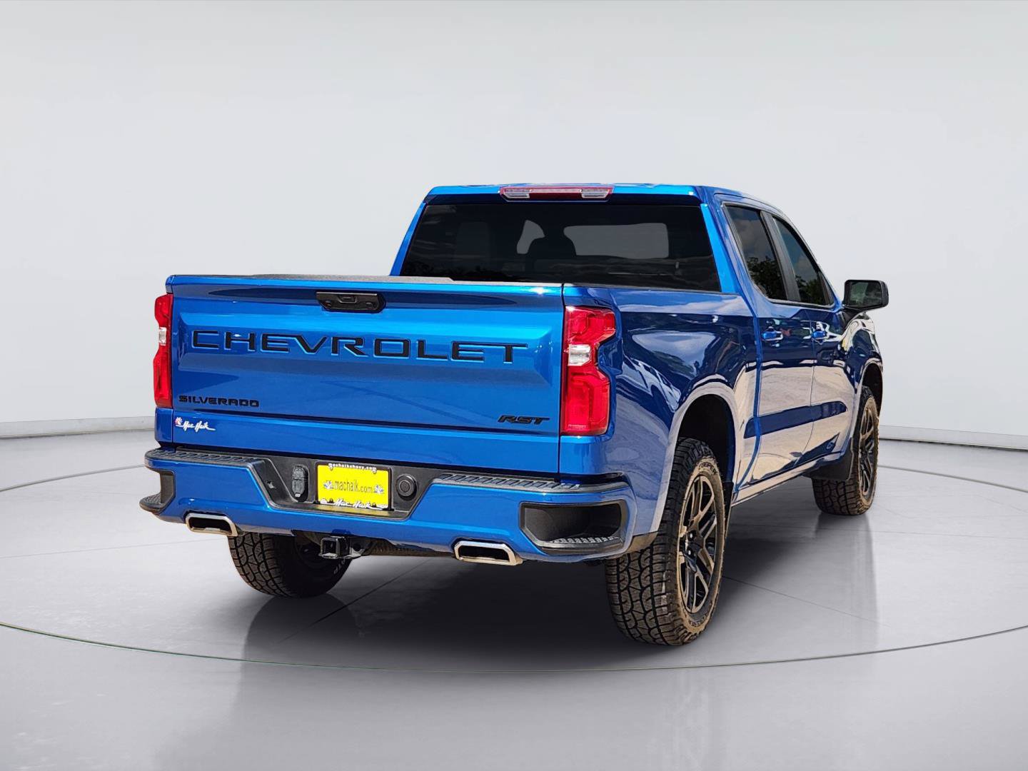 Used 2024 Chevrolet Silverado 1500 RST AWD/4WD image 7