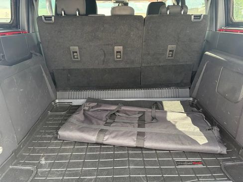 Used 2023 Ford Bronco Wildtrak AWD/4WD image 18