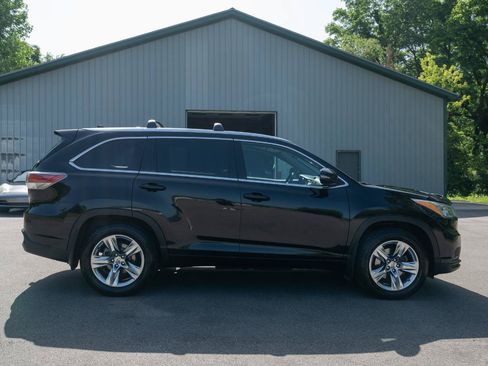 Used 2015 Toyota Highlander Limited AWD/4WD image 4