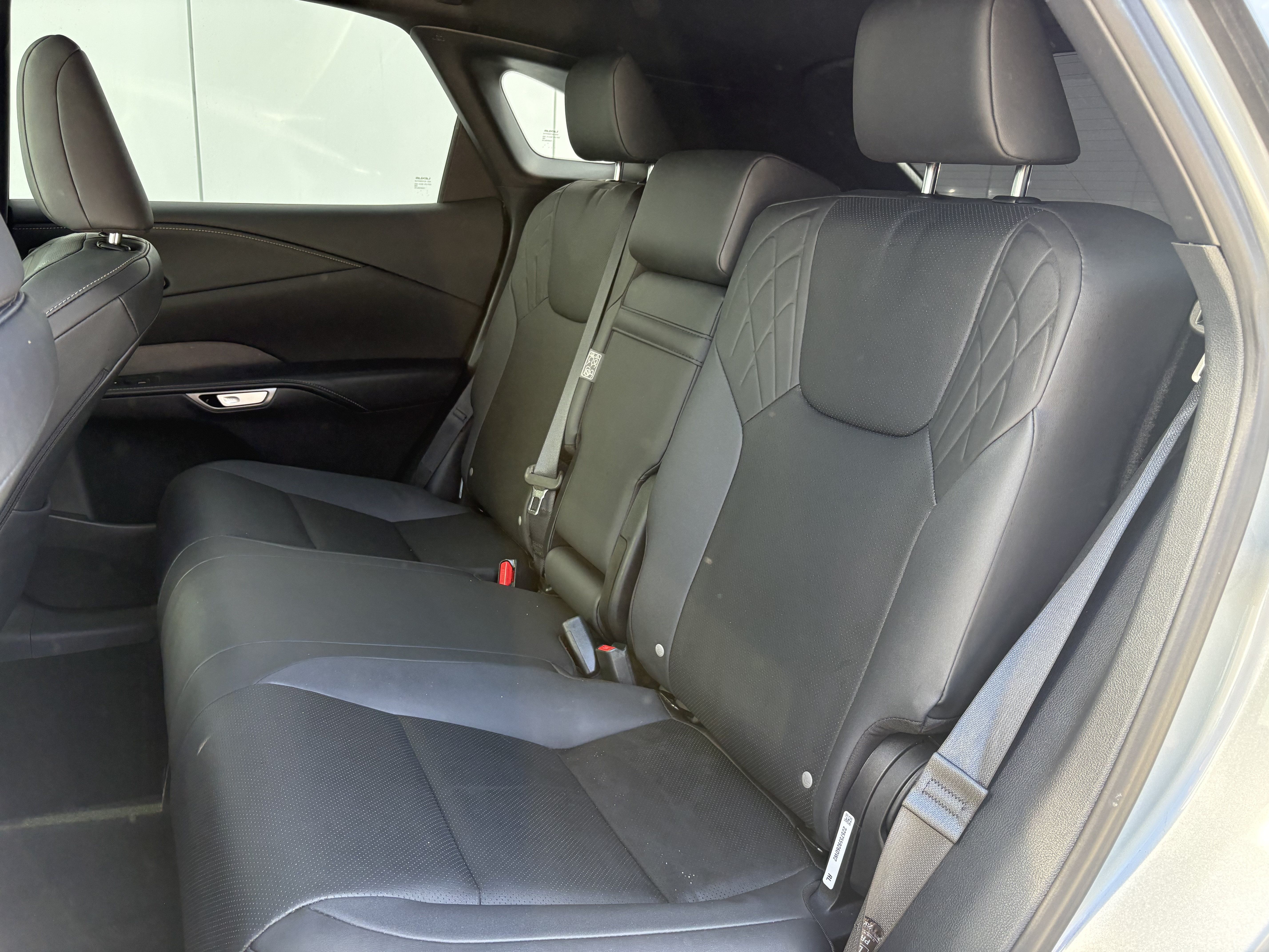Used 2025 Lexus RX 350h w/ Convenience Package AWD/4WD image 12