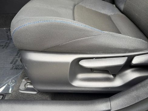 Used 2022 Toyota Corolla SE FWD image 18