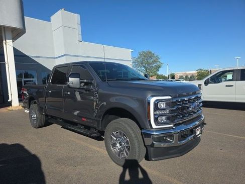 Used 2026 Ford F350 Lariat w/ Lariat Premium Package AWD/4WD image 7