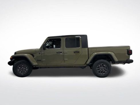 New 2025 Jeep Gladiator Sport image 12
