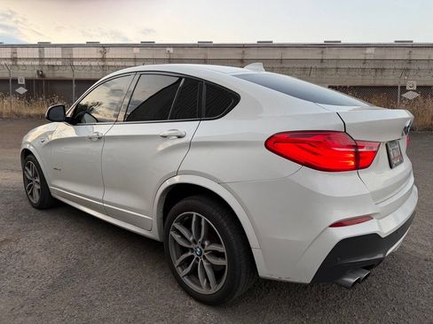 Used 2018 BMW X4 xDrive28i AWD/4WD image 2