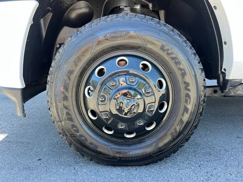 Certified 2025 RAM 3500 Limited AWD/4WD image 34