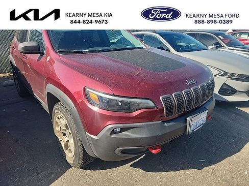 Used 2021 Jeep Cherokee Trailhawk image 1