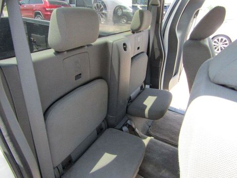 Used 2015 Nissan Frontier S RWD image 9