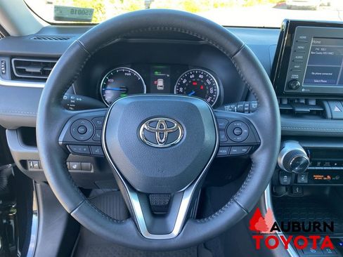 Used 2022 Toyota RAV4 XLE w/ XLE Grade Weather Package AWD/4WD image 35