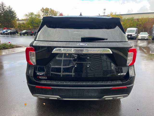 Used 2023 Ford Explorer XLT w/ Equipment Group 202A AWD/4WD image 6