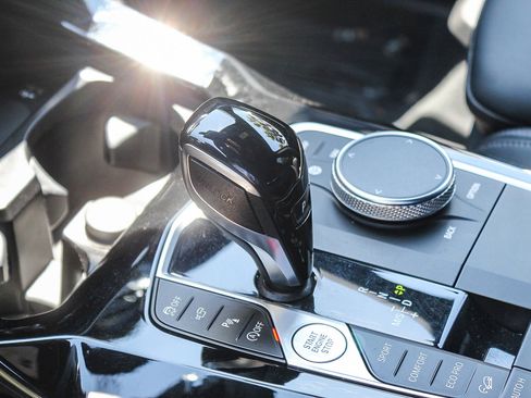 Certified 2024 BMW X3 xDrive30i w/ Convenience Package w/ZPA image 19