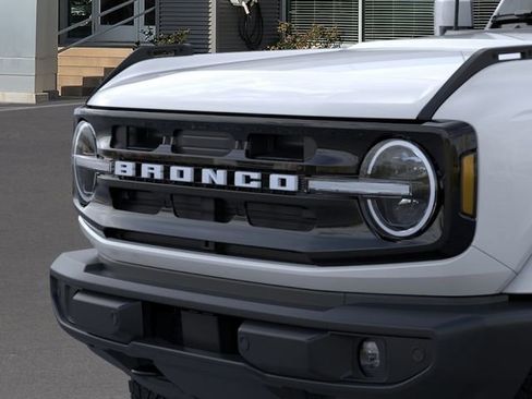 New 2026 Ford Bronco Outer Banks AWD/4WD image 19