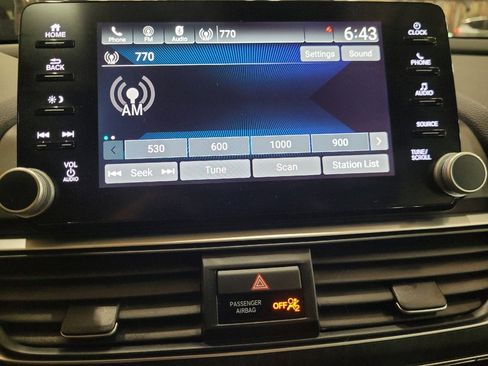 Used 2019 Honda Accord EX image 25