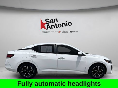 Used 2024 Nissan Sentra SV FWD image 16
