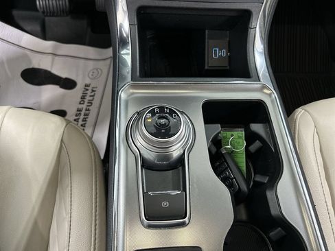 Used 2023 Ford Edge Titanium w/ Cargo Accessory Package AWD/4WD image 17