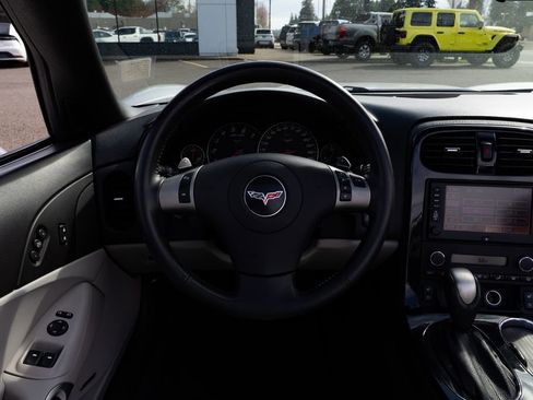 Used 2009 Chevrolet Corvette Convertible w/ Preferred Equipment Group image 12