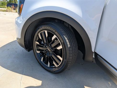 Certified 2023 Kia Telluride SX AWD/4WD image 39
