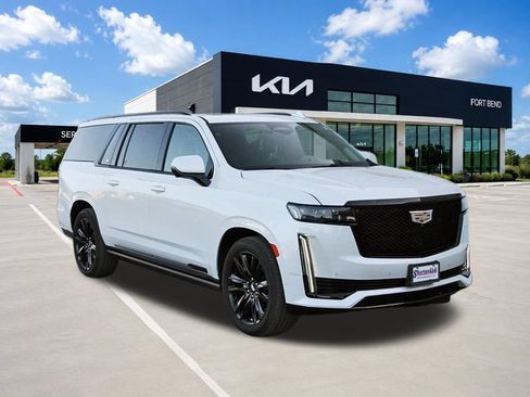 Used 2022 Cadillac Escalade ESV Sport Platinum AWD/4WD image 3