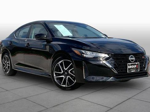 Certified 2024 Nissan Sentra SR w/ SR Premium Package FWD image 3