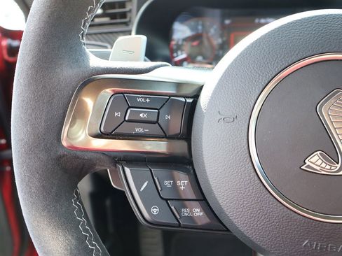 Used 2020 Ford Mustang Shelby GT500 w/ Technology Package image 36