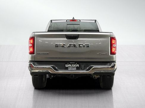 Used 2025 RAM 1500 Big Horn AWD/4WD image 4