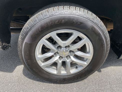 Used 2019 Chevrolet Silverado 1500 LT w/ All-Star Edition AWD/4WD image 9