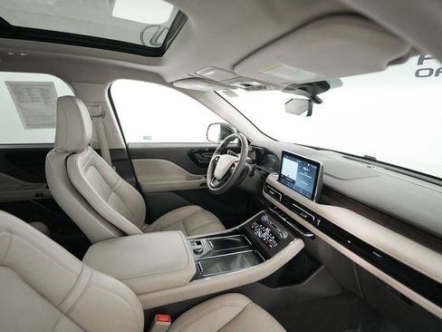 Used 2022 Lincoln Aviator Reserve w/ Equipment Group 201A image 20