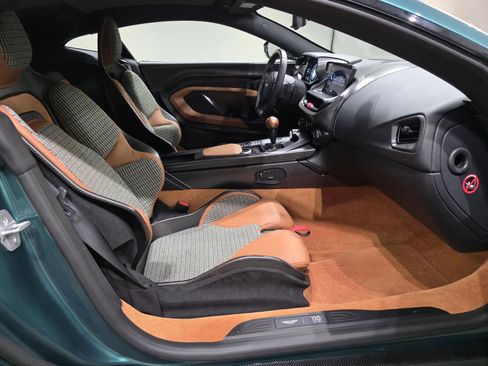 Used 2024 Aston Martin Valour RWD image 25