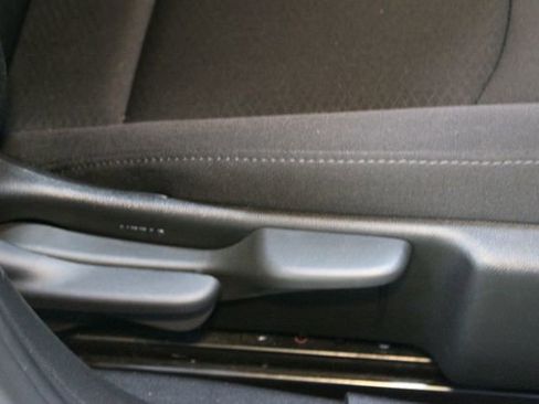 Used 2018 Chevrolet Malibu LS FWD image 12