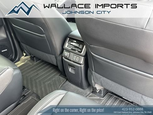 Used 2025 Subaru Ascent Bronze Edition AWD/4WD image 32