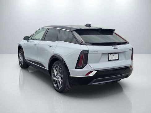 New 2026 Cadillac Optiq Luxury 1 image 7