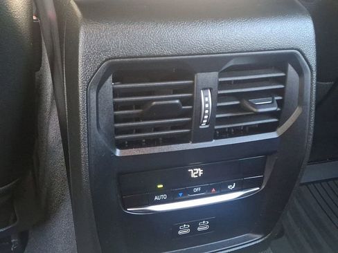 Certified 2025 BMW 330i xDrive Sedan w/ Premium Package image 11