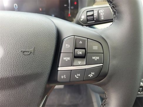 Used 2025 Ford Maverick Lariat w/ 4K Tow Package image 31