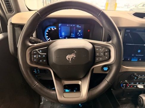 Used 2024 Ford Bronco Wildtrak AWD/4WD image 28