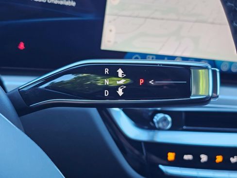 New 2026 Cadillac Lyriq Sport AWD/4WD image 33