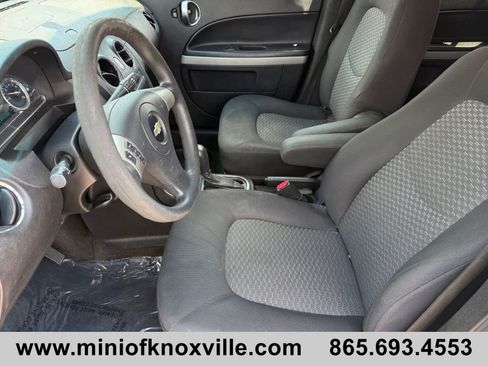 Used 2010 Chevrolet HHR LS FWD image 11