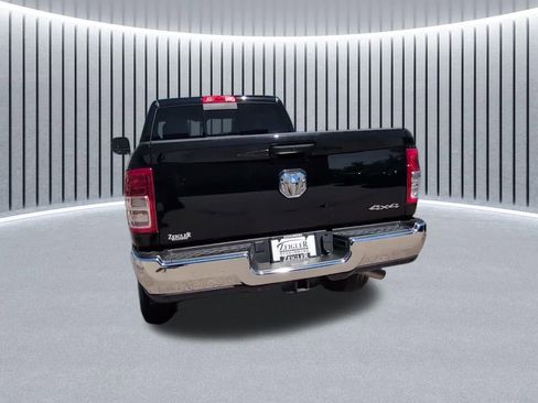 Used 2024 RAM 2500 Tradesman w/ Chrome Appearance Group AWD/4WD image 17